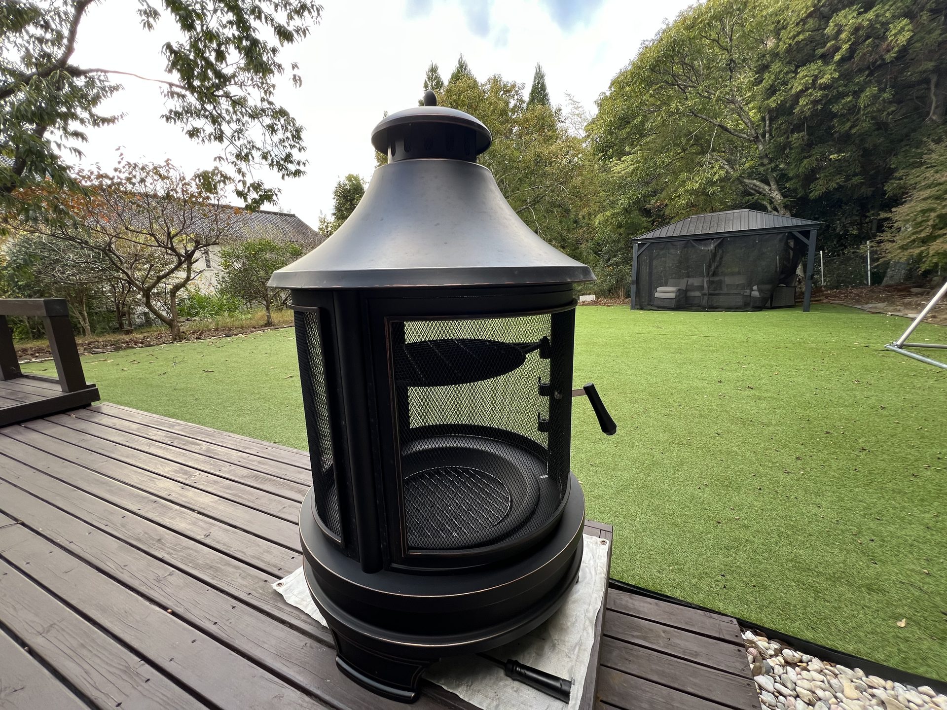 Large firepit (outdoor fireplace)