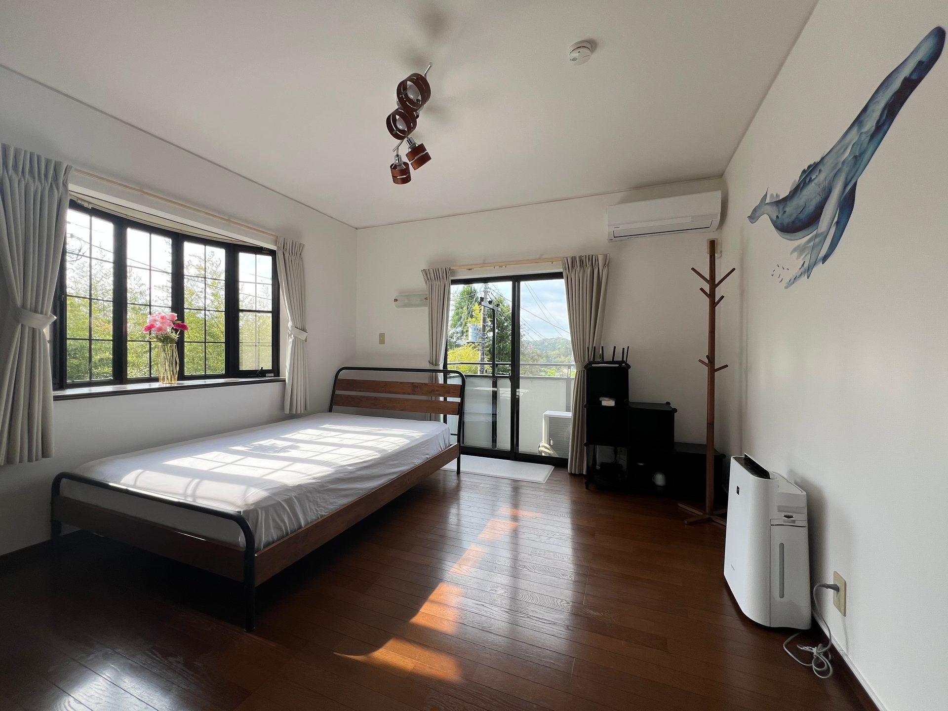 2F Bedroom with double bed